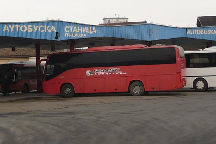 der Busbahnhof Gradiška