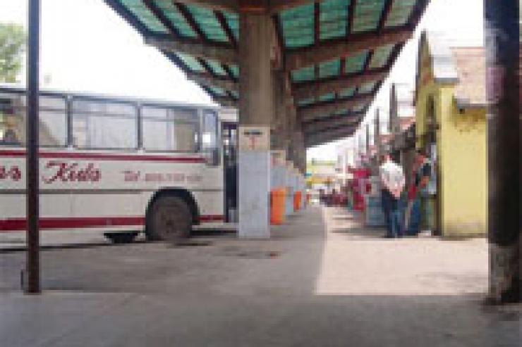Bus station Kula