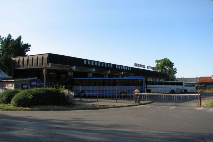 der Busbahnhof Sremska Mitrovica